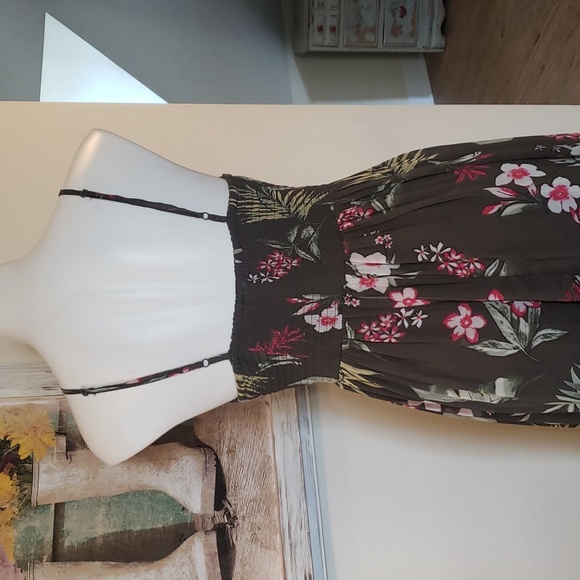 Japna Dress - Picture 9 of 13